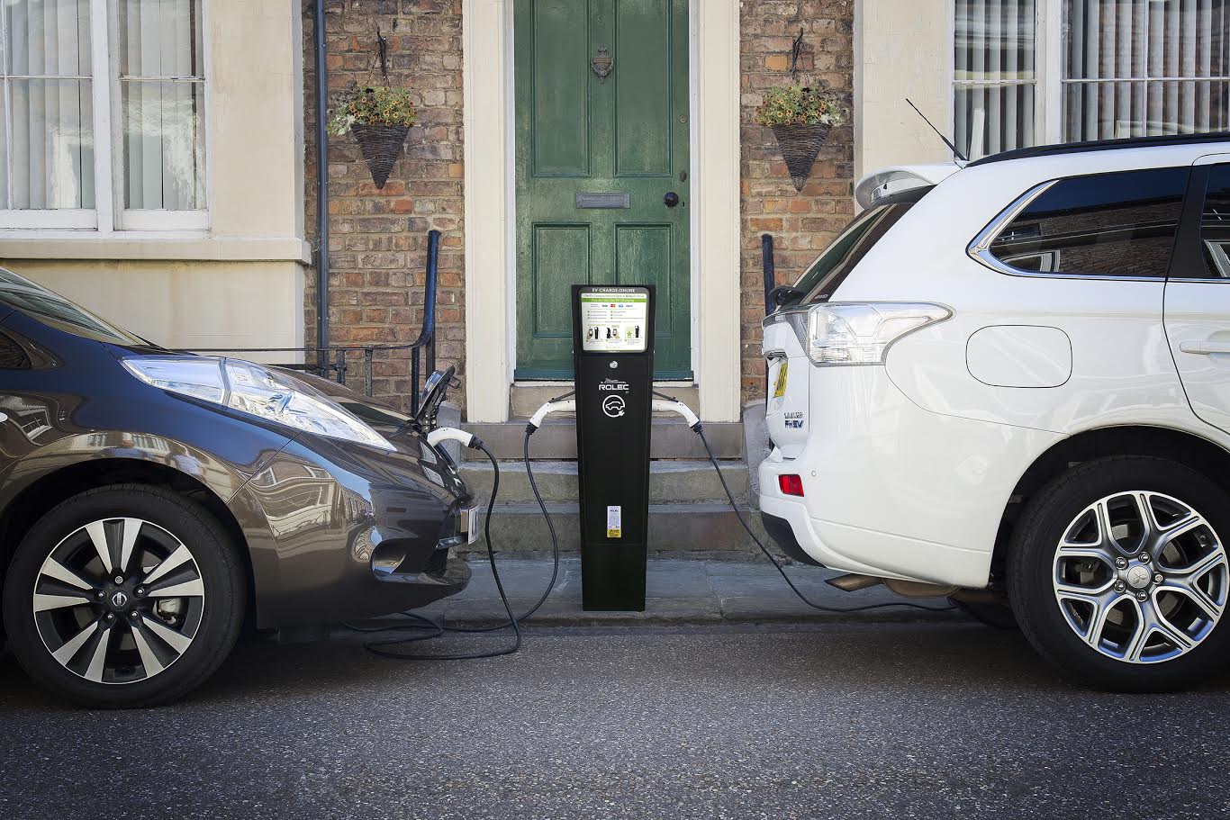 WHY ARE ELECTRIC CARS THE ENEMIES OF THE ENVIRONMENT?